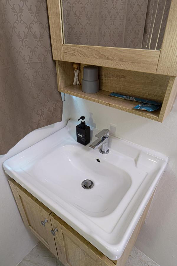 בנגקוק Canal View Lo-Ha Guest House, Contactless Check-In מראה חיצוני תמונה